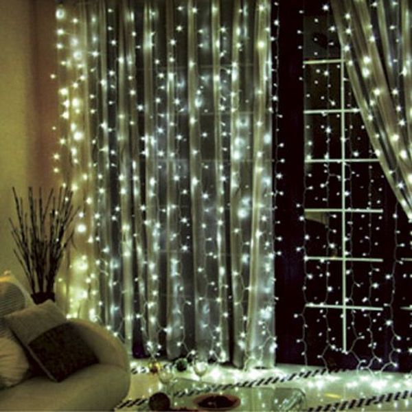 Luminaire  Rideau lumineux 600 LED + Transformateur 230V